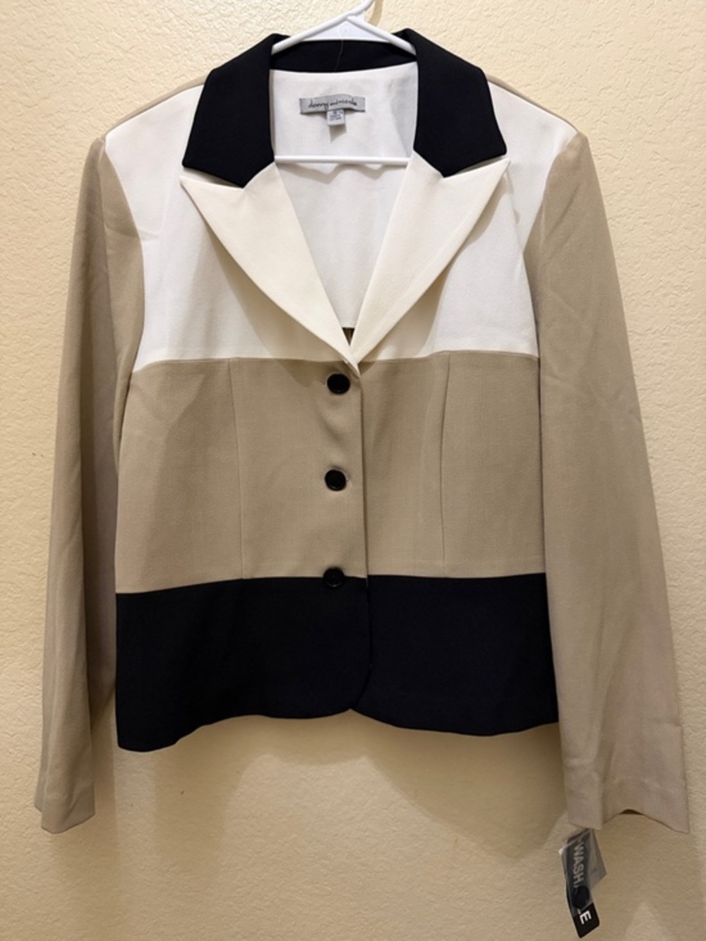 Danny & Nicole Colorblock Blazer Jacket - Black, White & Tan